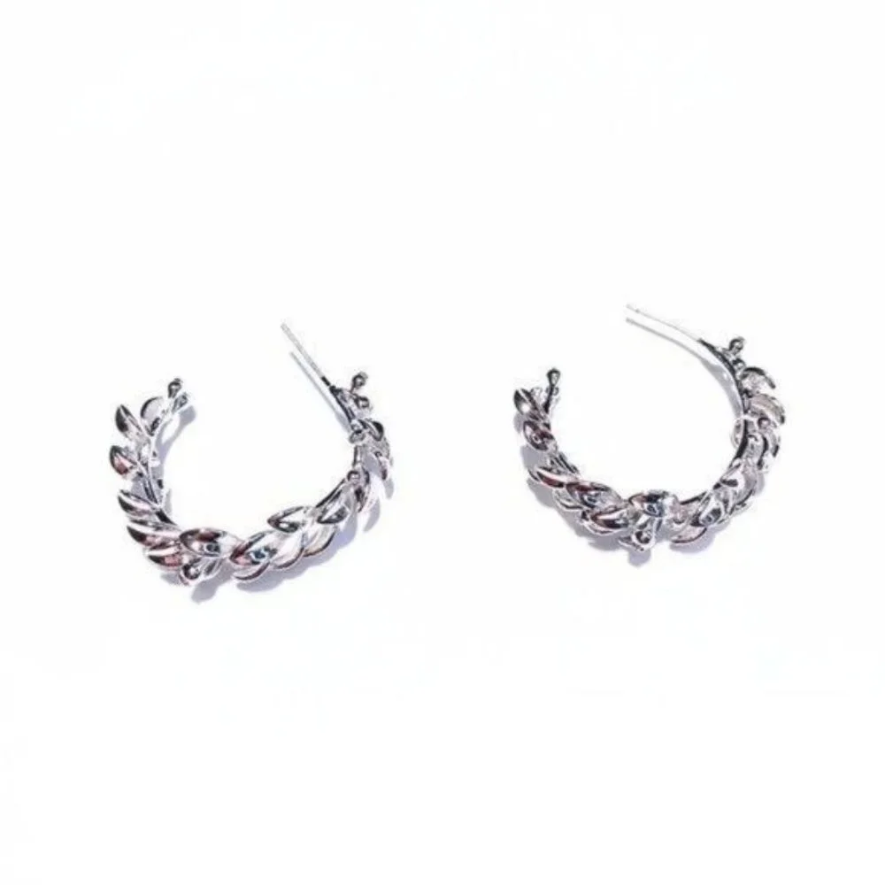 BOHO Vintage Style Silver 3D Wreath Style Half Circle Hoop Earrings